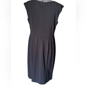 BEAUTIFUL Vince Camuto Sleeveless Round-Neck Seamed-Front Fully Lined Dress